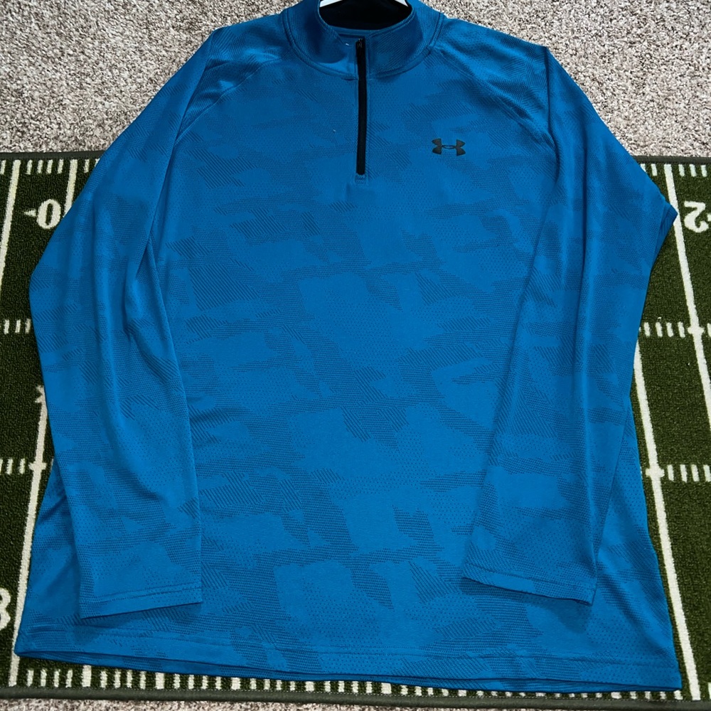 XXL nice thin athletic under armor jacket
